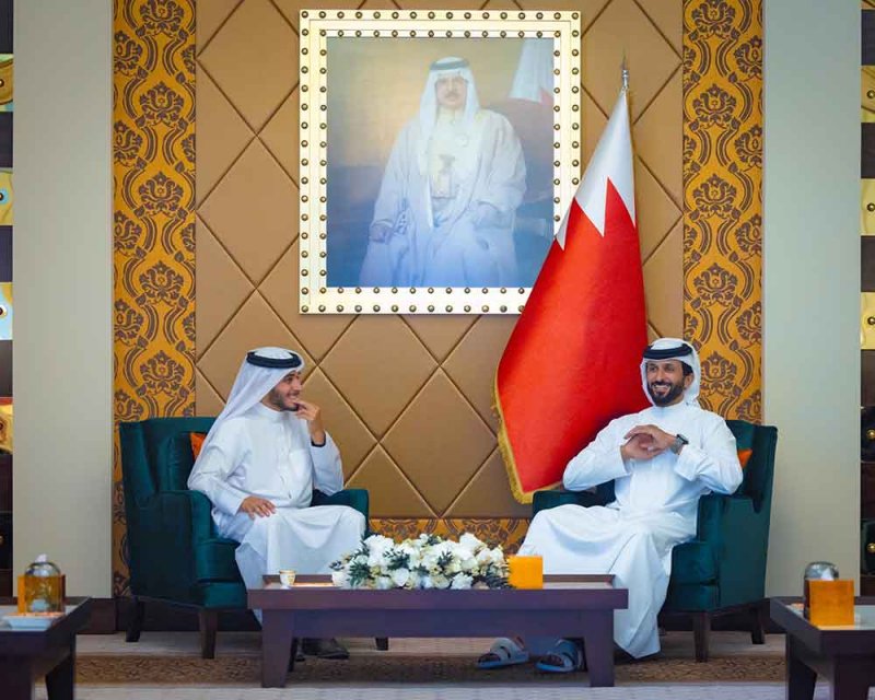 ناصر بن حمد: برنامج "أنا لها" يوثق تلاحم ومعدن الشعب البحريني