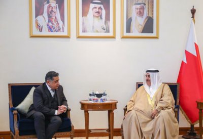 مستشار جلالة الملك للشؤون الدبلوماسية يستقبل وزير الدولة لشؤون الشروق الأوسط بالمملكة المتحدة والوفد المرافق