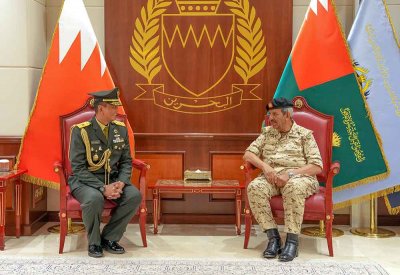 القائد العام لقوة دفاع البحرين يستقبل الملحق العسكري بسفارة جمهورية إندونيسيا الصديقة