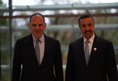 وكيل وزارة الخارجية للشؤون السياسية يجتمع مع وزير خارجية جمهورية اليونان