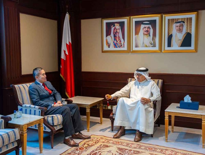 وزير الخارجية يستقبل القنصل الفخري لمملكة البحرين بجمهورية سنغافورة
