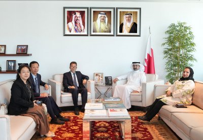 وزير الصناعة والتجارة يستقبل سفير جمهورية الصين الشعبية لدى مملكة البحرين