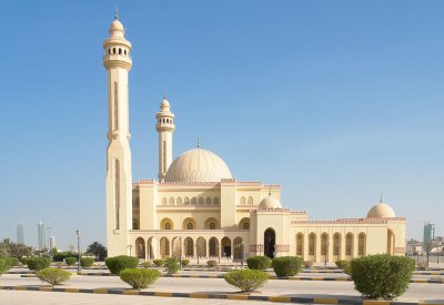 مقترح بقانون لجعل وظيفة الإمام والمؤذن جاذبة للبحرينيين