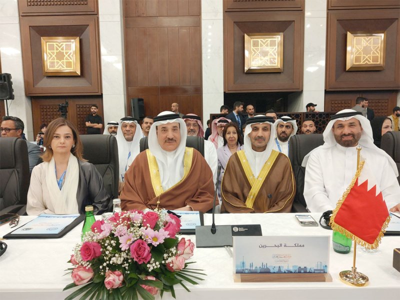 وزير العمل يترأس وفد البحرين بمؤتمر العمل العربي في بغداد