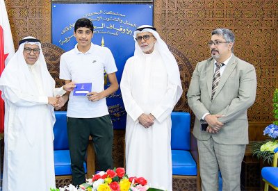 رئيس الأوقاف الجعفرية يكّرم القراء والمشاركين في مسابقة " تلاوات" القرآنية