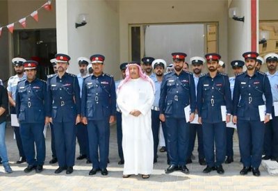 محافظ المحرق يكرم عدد من رجال الشرطة
