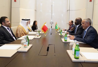 سعادة وزير الخارجية يجتمع مع وزير الشؤون الخارجية والتعاون والموريتانيين في الخارج بالجمهورية الإسلامية الموريتانية