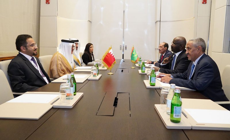 سعادة وزير الخارجية يجتمع مع وزير الشؤون الخارجية والتعاون والموريتانيين في الخارج بالجمهورية الإسلامية الموريتانية