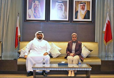 وزيرة شؤون الشباب تستقبل رئيس وأعضاء جمعية سفينة شباب العالم – البحرين
