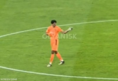 بالفيديو: بعد صلاح وكلوب.. انفعال الحارس بونو أمام مدربه