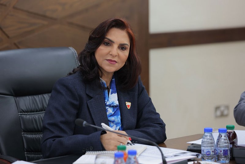 أهمية تبادل التجارب بين البرلمانات العربية في مجال التشريعات الداعمة لتعزيز استخدام التكنولوجيا والذكاء الاصطناعي