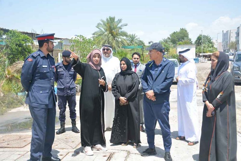 محافظ الشمالية يجتمع بفريق مواجهة تداعيات الأمطار ويقوم بجولة ميدانية في عدد من مناطق المحافظة