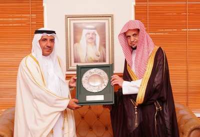 رئيس المحكمة الدستورية يستقبل النائب العام السعودي
