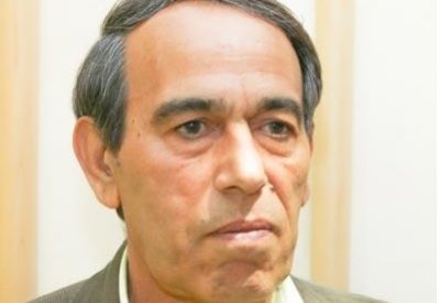 ؛عند منتصف الذاكرة" للسلطاني.. أربعون عاما من الشعر 