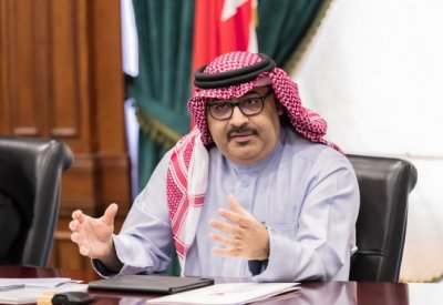 جمعة: سنتدرج في تقديم الرياضيات والعلوم باللغة الإنجليزية