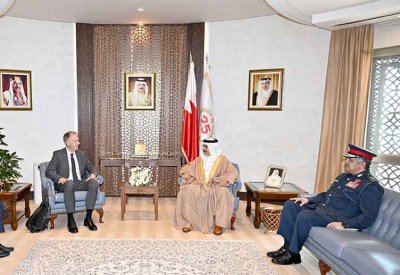 وزير الداخلية يلتقي مدير شؤون الخليج والشرق الأوسط بوزارة الخارجية النمساوية