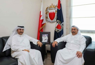وكيل وزارة الداخلية يستقبل وكيل وزارة المواصلات والاتصالات لشؤون الموانئ والملاحة البحرية