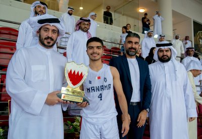 خالد بن حمد يتوج المنامة بطلا لدوري سموه لجيل الذهب لكرة السلة