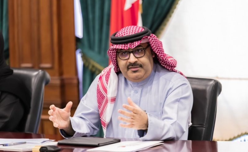 جمعة: سنتدرج في تقديم الرياضيات والعلوم باللغة الإنجليزية