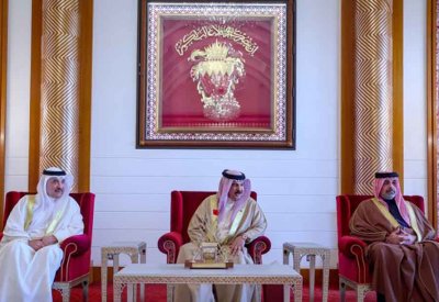 جلالة الملك المعظم يستقبل رؤساء اتحادات نقابات العمال في المملكة بمناسبة يوم العمال العالمي بقصر الصافرية