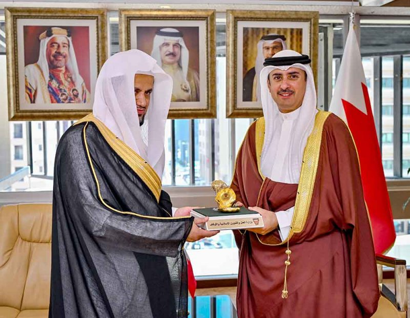 وزير العدل والشؤون الإسلامية والأوقاف يبحث مع النائب العام السعودي سبل تعزيز التعاون في المجال العدلي 