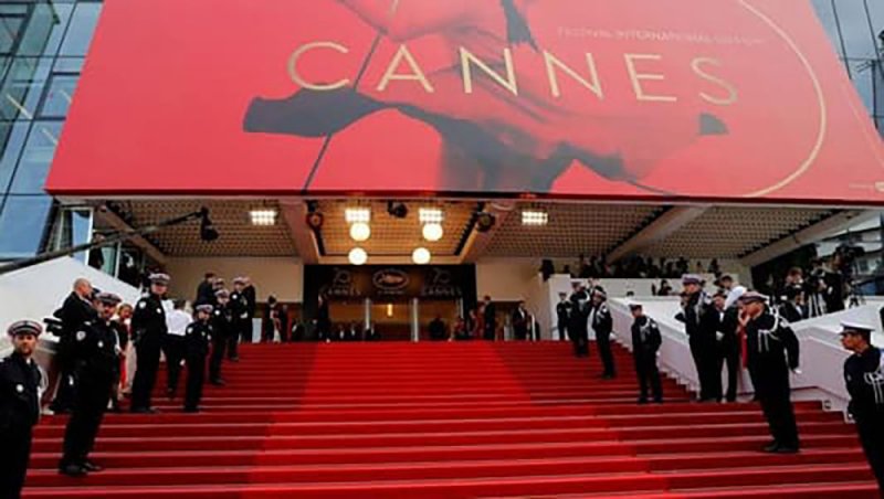 العاملون في مهرجان كان السينمائي يدعون للإضراب عن العمل