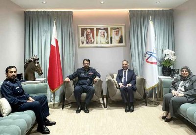 الرئيس التنفيذي لشركة بابكو للتكرير يجتمع مع مدير إدارة الأزمات والكوارث بالدفاع المدني