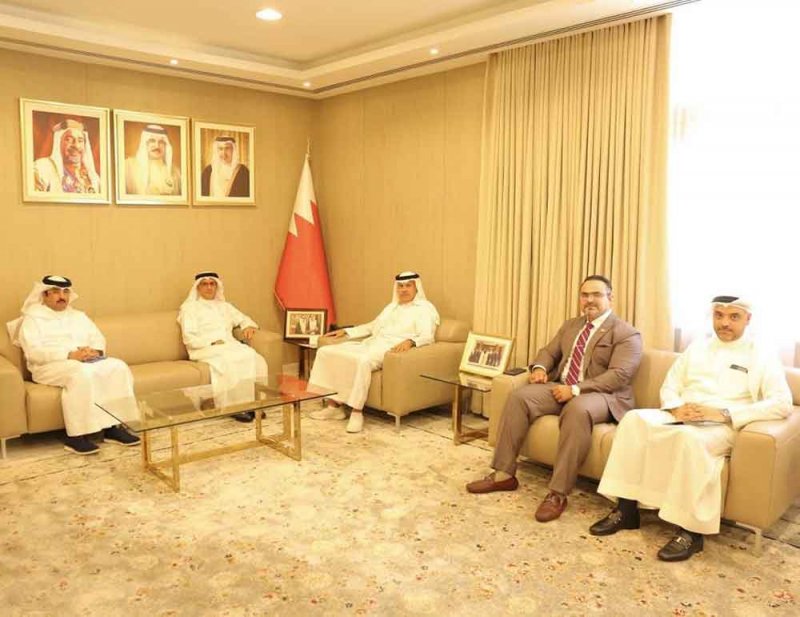 وكيل وزارة الداخلية لشؤون الجنسية والجوازات والإقامة يلتقي بالمدير العام للشؤون القانونية وحقوق الإنسان بوزارة الخارجية