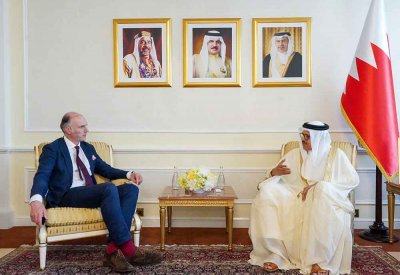 وزير الخارجية يجتمع مع وزير الدولة للقوات المسلحة بالمملكة المتحدة