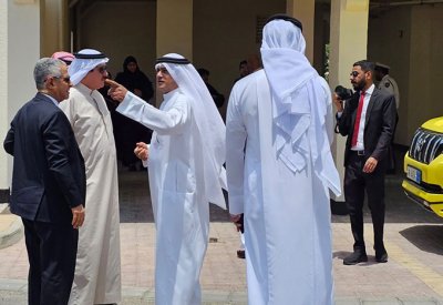 "البلاد" ترافق رئيس "النواب" ببناية اللوزي