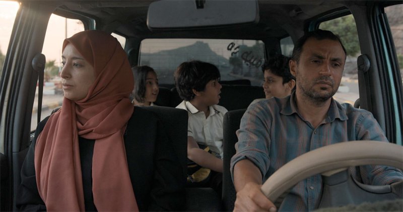 فوز فيلم المرهقون لعمرو جمال بجائزتين بمهرجان أفلام السعودية