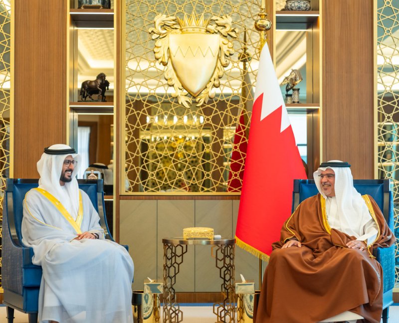 سمو ولي العهد رئيس مجلس الوزراء ينوه بالمبادرات الطيبة التي يبديها أبناء الإمارات على الدوام