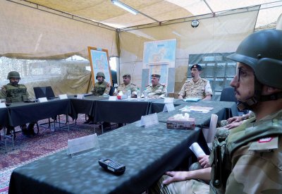 مدير أركان الحرس الوطني يزور أحد مواقع تمرين القيادات "درع الوطن 2024"