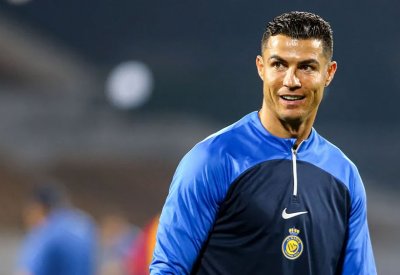 بالفيديو: رونالدو يصدم مشجعي أرسنال قبل لقاء "الأمل الأخير"