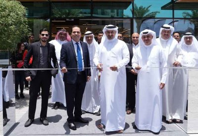 وزير الصناعة والتجارة يفتتح فرع أسواق ميغامارت في البحرين هاربر