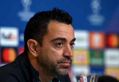 اجتماع "حاسم" لتحديد مصير تشافي مع برشلونة