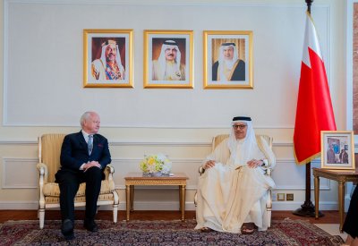 سعادة وزير الخارجية يستقبل وفدًا من البرلمان البريطاني