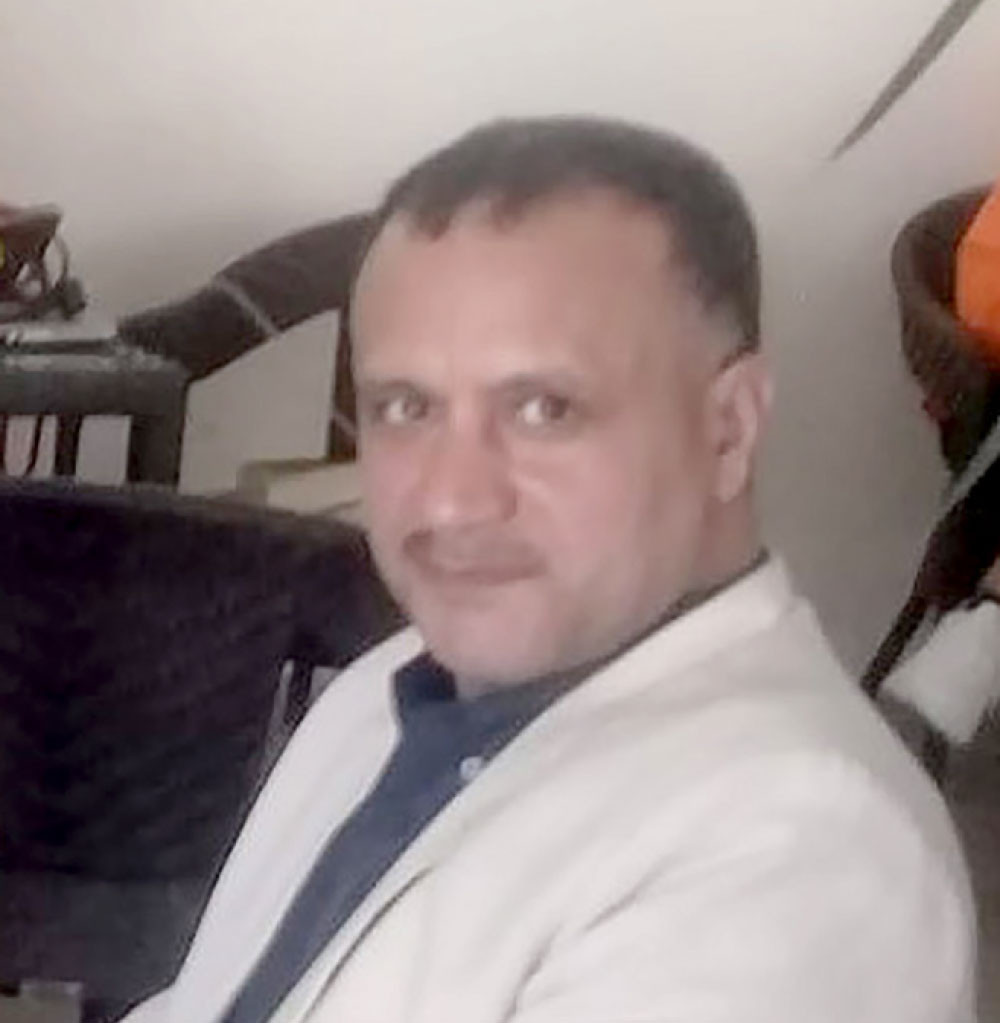 عزام أبوليلة 