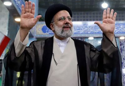 ماذا وراء حادث رئيسي.. خطأ تقني أم ضباب أم حادث مدبر؟