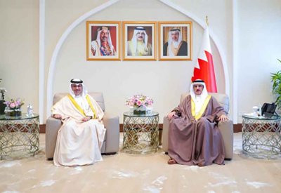 رئيس مجلس النواب يستقبل سفير مملكة البحرين لدى دولة الكويت