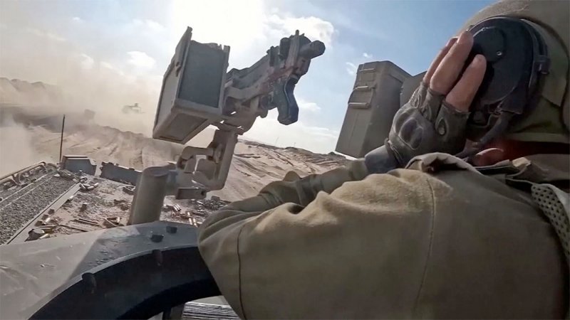 إعلام عبري: القتال في رفح سيستمر حتى نهاية العام
