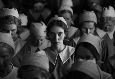 قضية قتل الأطفال في الدنمارك في الفيلم الجديد "الفتاة ذات الإبرة"