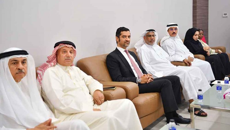 وزير شئون البلديات والزراعة يتفقد المشاريع البلدية في الدائرة الثانية بمحافظة العاصمة