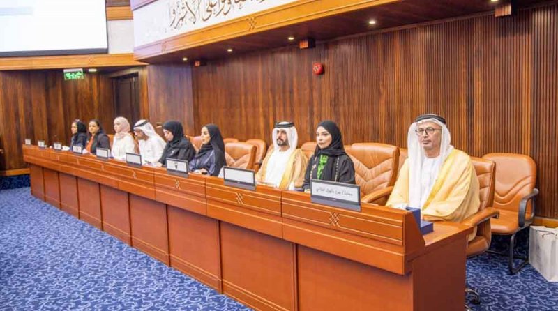 "الشورى" يعقد جلسة محاكاة لآلية المناقشات البرلمانية مع وفد شبابي إماراتي من "البرلمانيون الشباب"