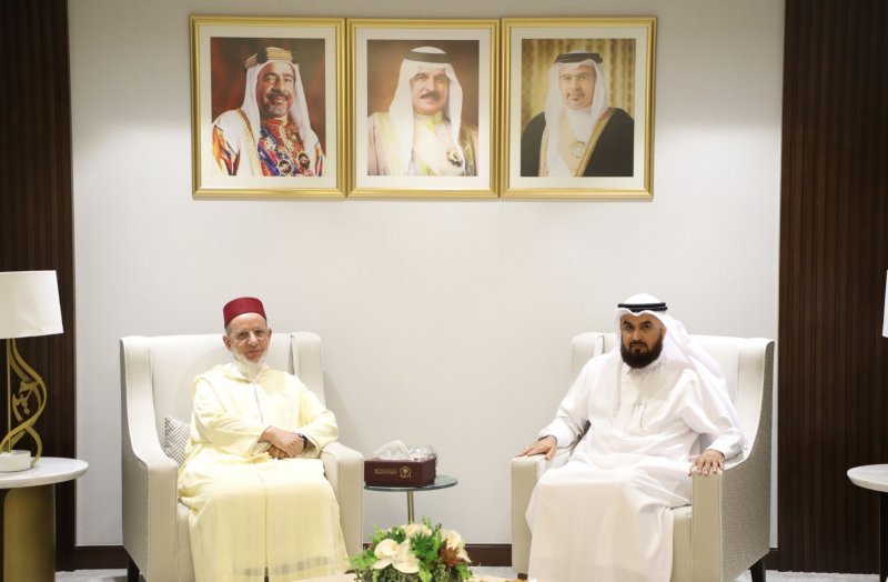 سعادة رئيس مجلس الأوقاف السنية يستقبل عضو المجلس العلمي الأعلى واستاذ الفقه واصوله بمعهد محمد السادس للقراءات والدراسات القرآنية بالمملكة المغربية الشقيقة