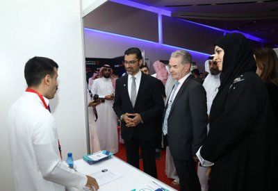وزير شؤون البلديات والزراعة يفتتح "معرض التوظيف 2024" ببوليتكنك البحرين