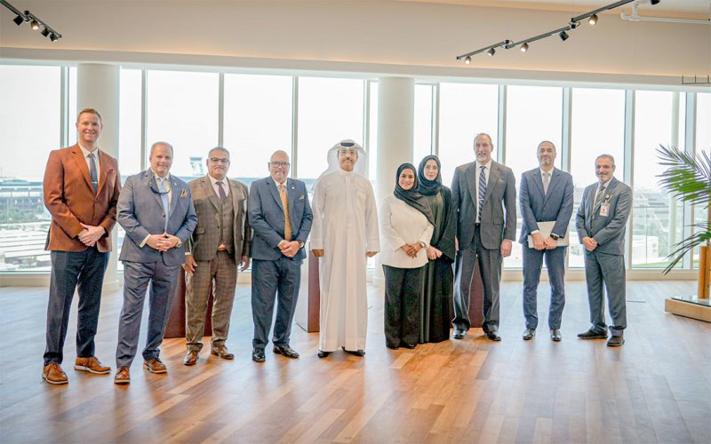 وزير المواصلات والاتصالات يلتقي وفد من إدارة الطيران الفيدرالية بوزارة النقل الأمريكية (FAA)