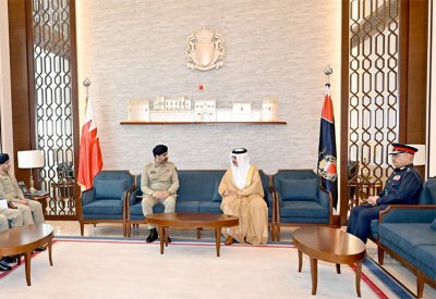 معالي وزير الداخلية يبحث مجالات التعاون والتنسيق خلال لقائه المدير العام للعمليات العسكرية بالقيادة العامة بالجيش الباكستاني
