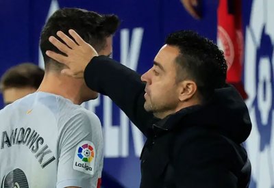 تشافي أراد "قتل" ليفاندوفسكي