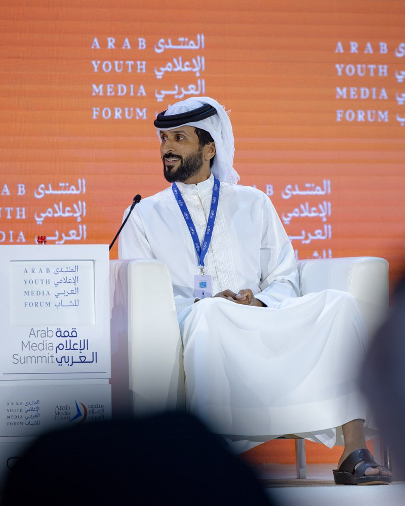 ناصر بن حمد: روح التحدي والمثابرة بالعمل الجماعي ركيزة أساسية في تنمية قدرات الشباب